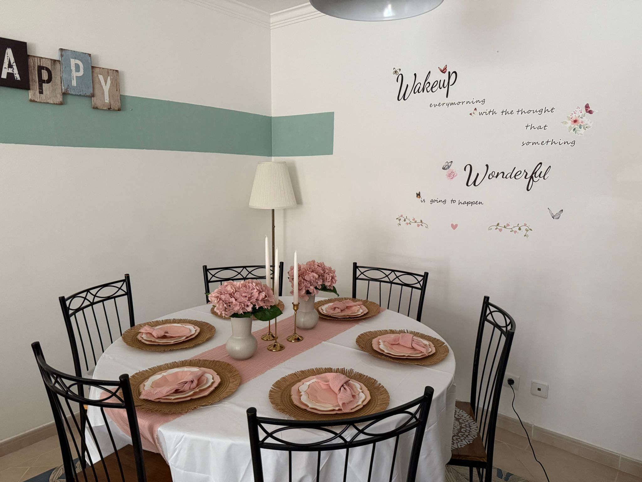 Croissants e bolo mármore